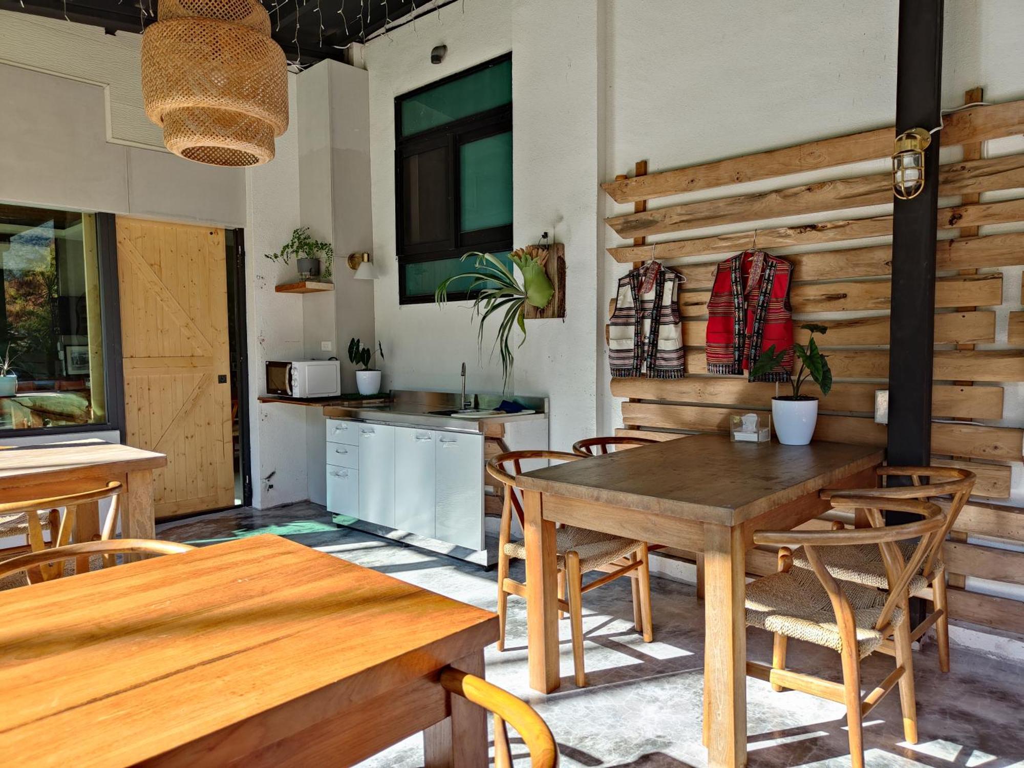 Roaming Cloud Sun Moon Lake B&B 유치 외부 사진