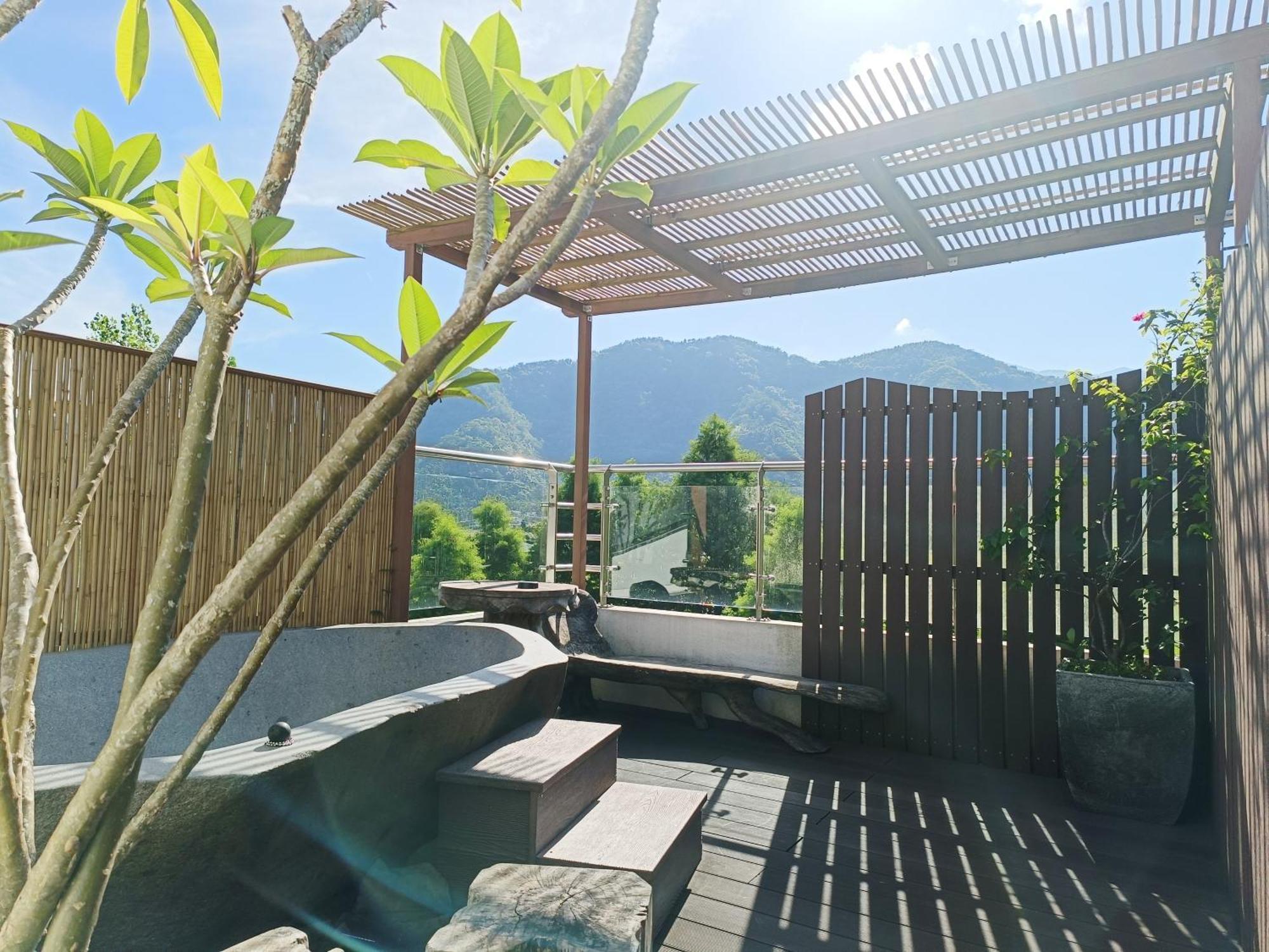 Roaming Cloud Sun Moon Lake B&B 유치 외부 사진
